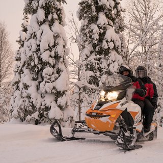 Moottorikelkkareittien monikäyttö kielletään lumipeitteen aikaan