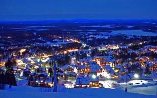 Aurinkomatkoilla suunnitellaan kotimaanmatkoja pitkäjänteisesti