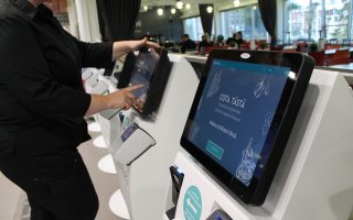 Juvenes ja Winpos kehittävät yhdessä tulevaisuuden maksamista