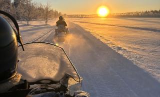 Matkustustaseen alijäämän kasvu huolettaa