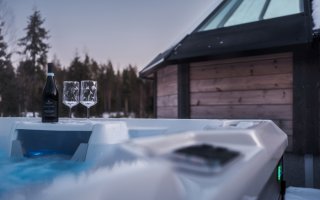 Luxury Action laajentui ultraluksuksen ulkopuolelle